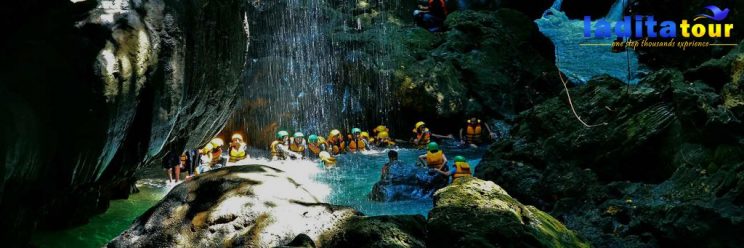 PAKET WISATA Green Canyon dari Jakarta