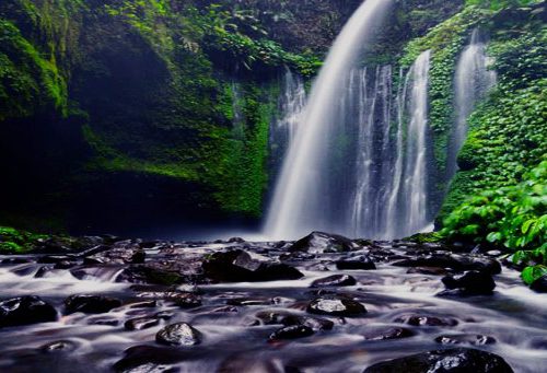 PAKET WISATA Lombok 3 Hari 2 Malam Senaru Waterfall