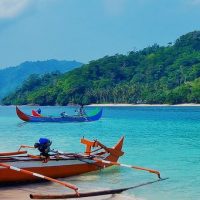 PAKET WISATA Teluk Kiluan Dari Jakarta