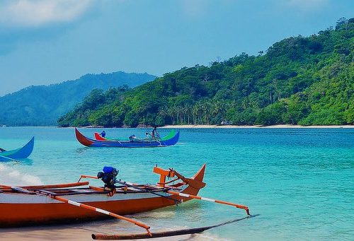 PAKET WISATA Teluk Kiluan Dari Jakarta